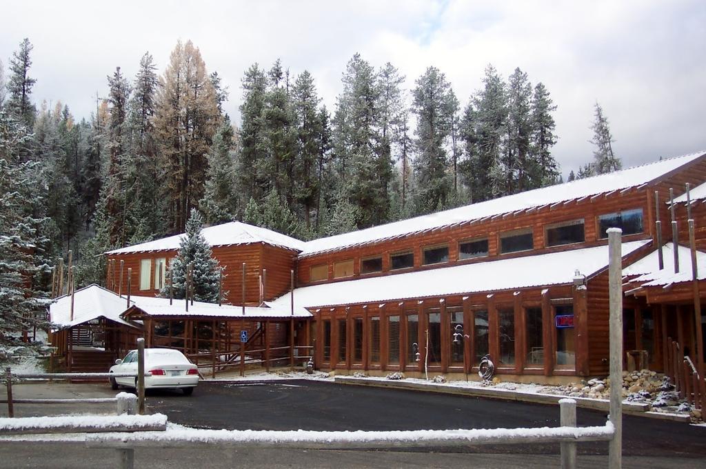 The Lodge At Lolo Hot Springs Exterior photo